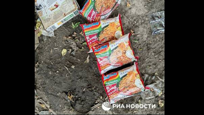 Mie instan asal Indonesia, Indomie, ditemukan di bekas markas tentara Ukraina.